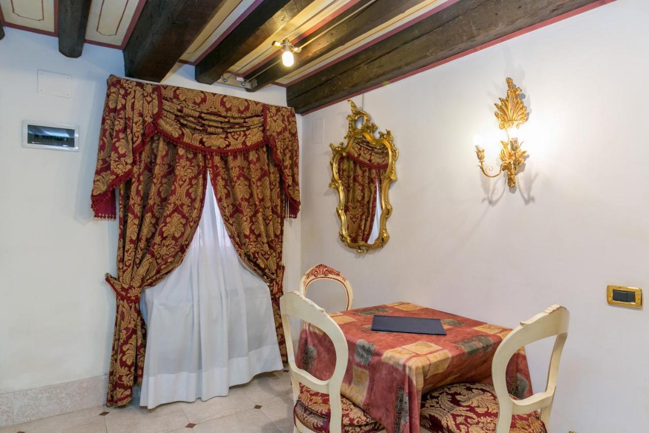 Momolo Apartment Venice Luaran gambar