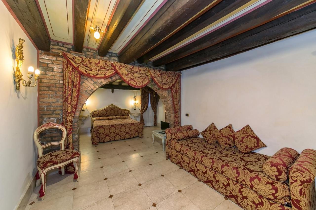 Momolo Apartment Venice Luaran gambar